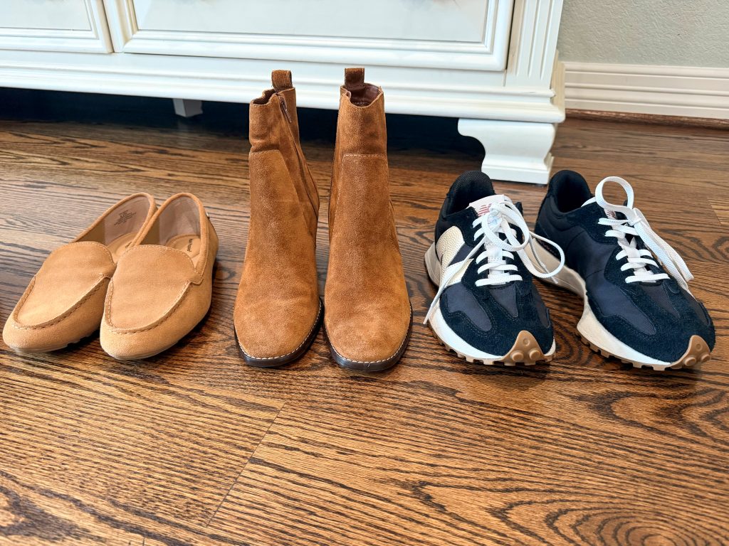 new balance 327 sneakers for travel walking
