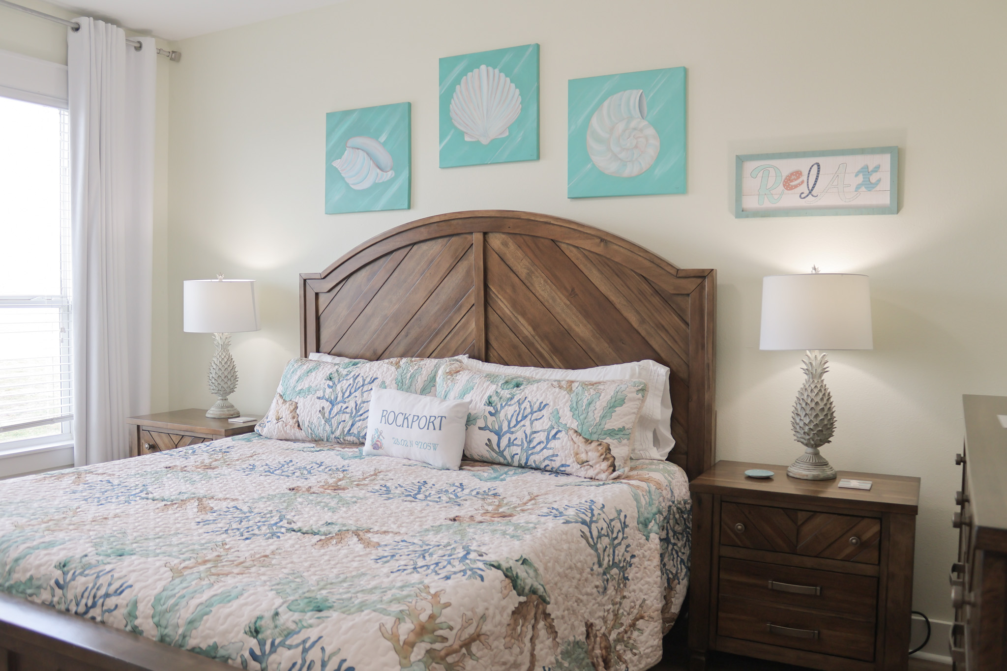 Airbnb Bedroom Essentials: What Guests Actually Notice